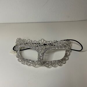 Rhinestone Lace Masquerade Eye Mask – Silver